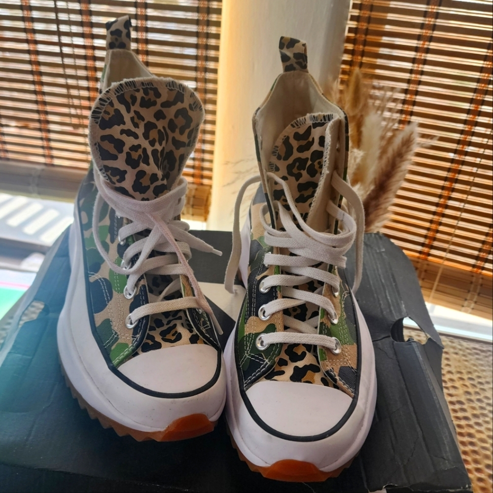 Brand New Converse Run Star Hike